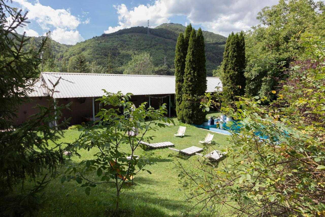 Camping Alta Ribagorça El Pont de Suert Exterior foto